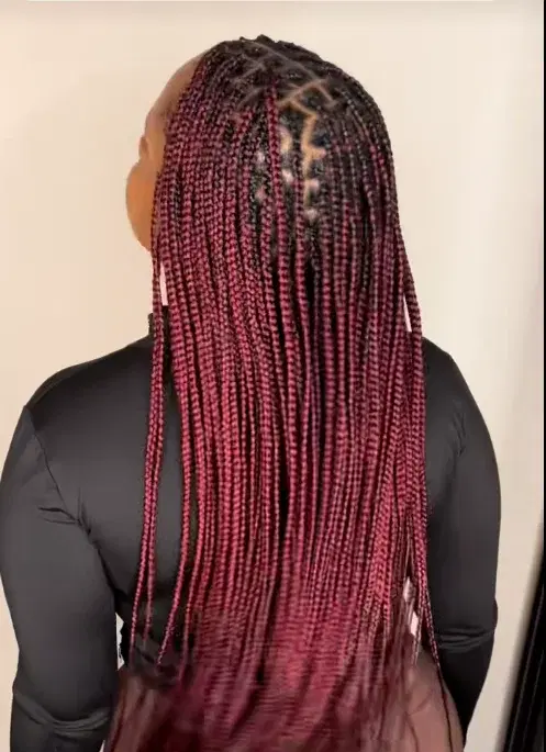 Knotless Box Braids, Medium, mid-back